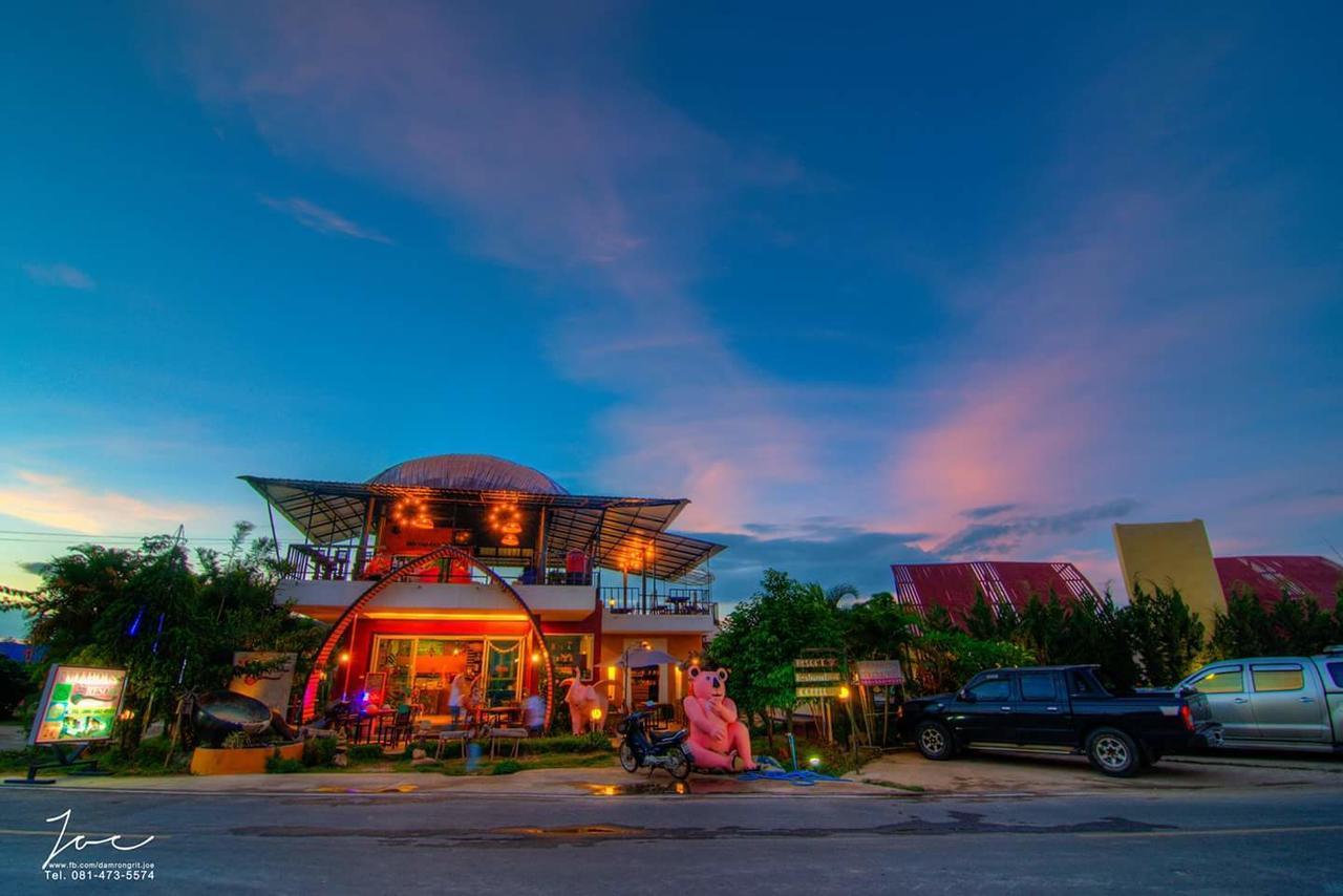 Fullhouse Resort Mae Suai Extérieur photo