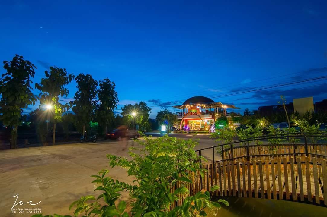 Fullhouse Resort Mae Suai Extérieur photo